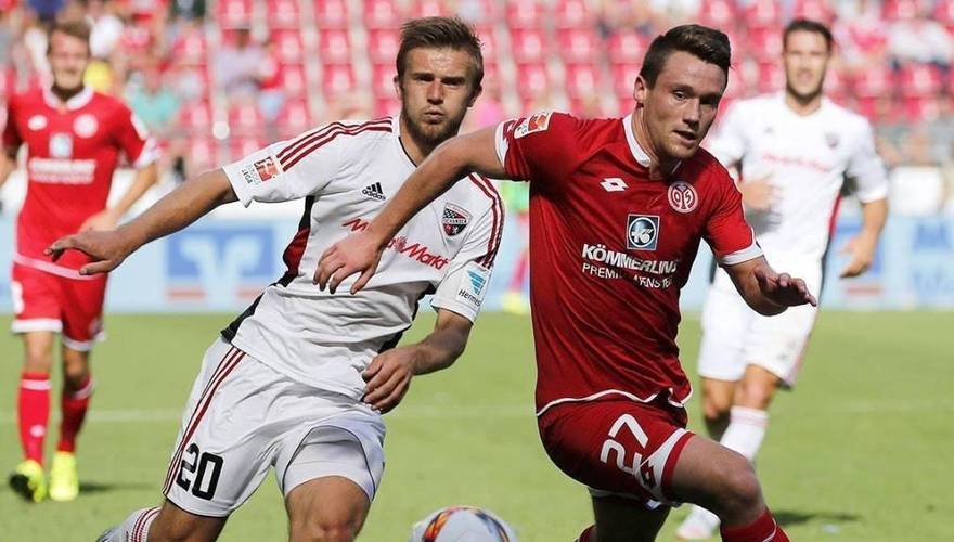 汉堡主场大胜霍芬海姆，冲击欧战资格