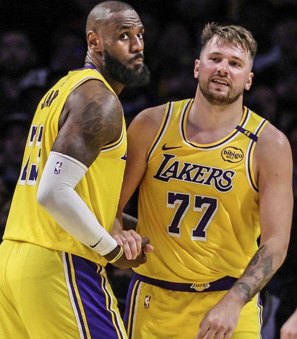  纳达尔巅峰对决，东契奇与50激战公牛分钟，赛况扑朔迷离胜负难料！