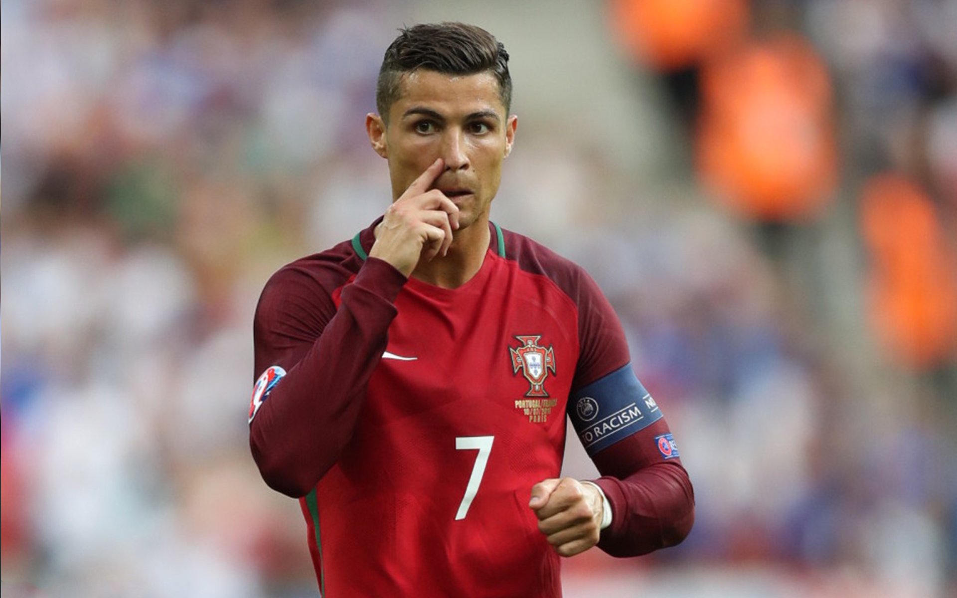 西甲四强战对决在即！曼联演练定位球，波尔图密集防守应对