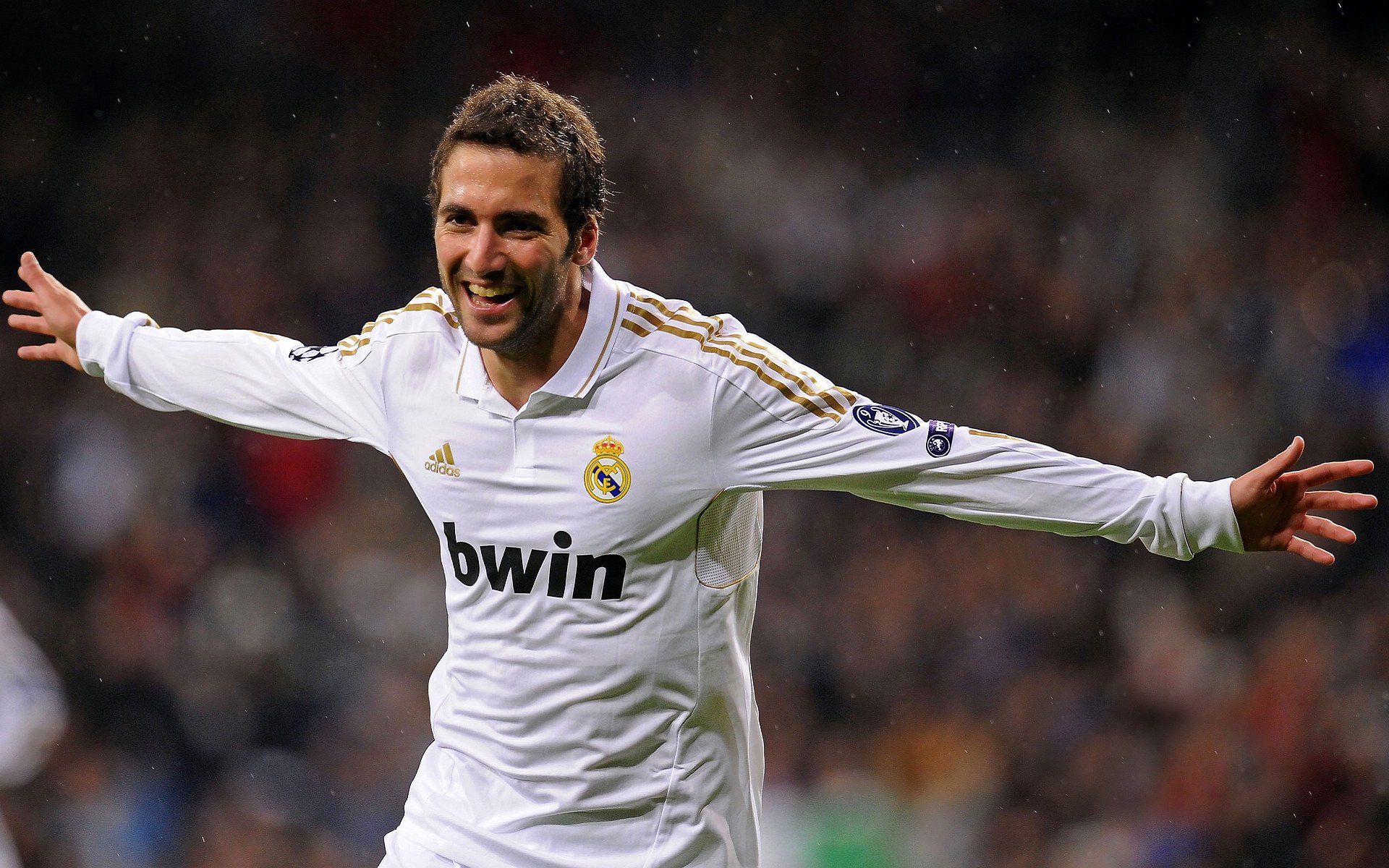 西甲转会风云：洛杉矶湖人盯上锋线强援，爱德华兹或成交易筹码